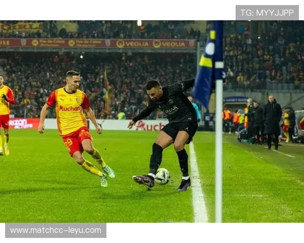 巴黎圣日耳曼内部分歧加剧，球队气氛紧张，战绩受影响